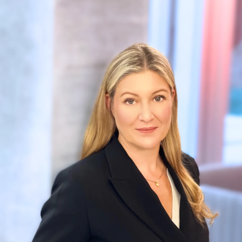 Portrait of Dr. Christiane Lesmeister, founder of Lesmeister Communications & Consulting in Zurich